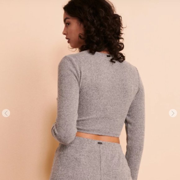 Brand New Balletcore Ribbed Longsleeve Crop, by Tropik. Incredibly soft! - Picture 2 of 9